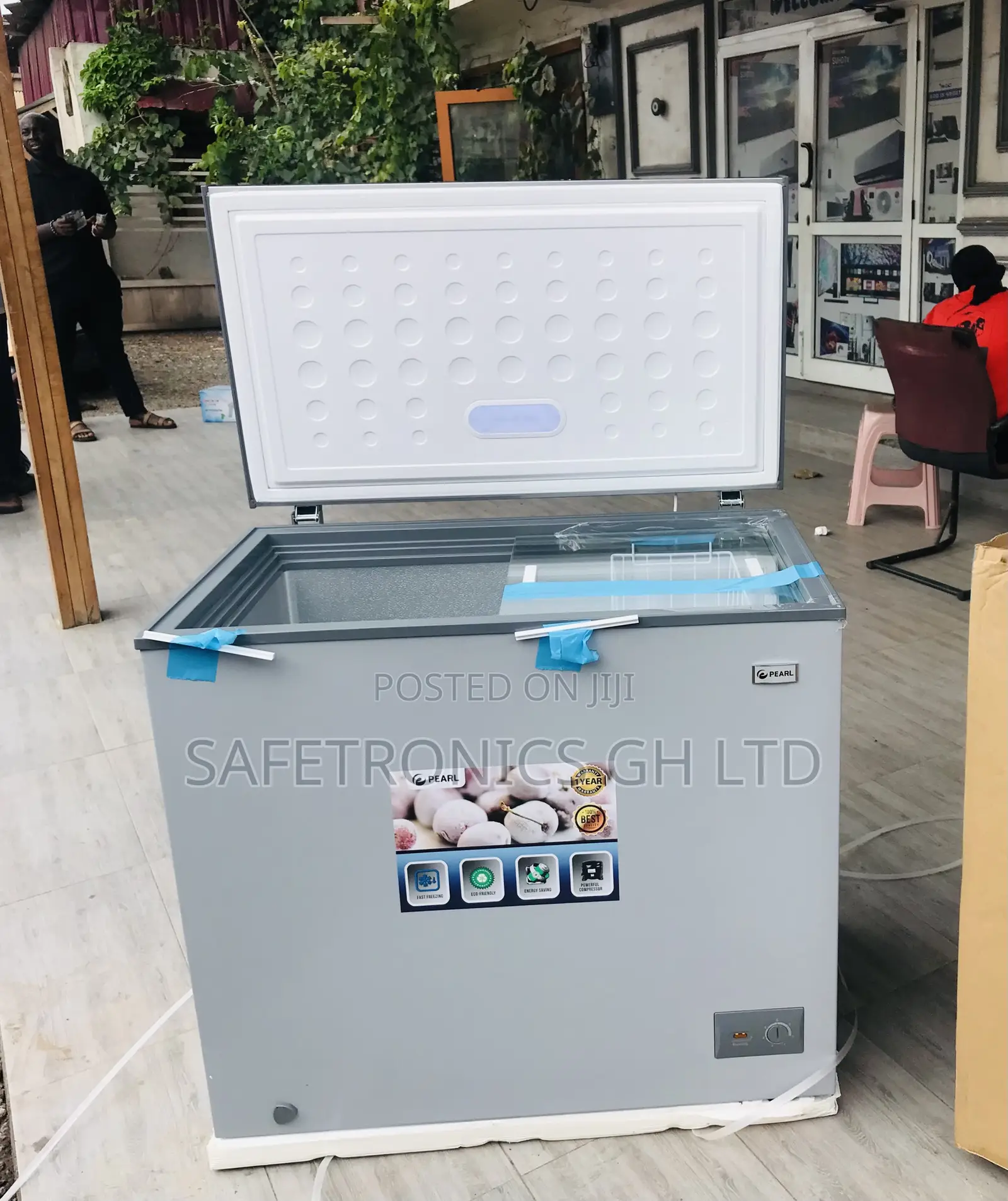 Pearl 200 Liters Purechill Singledoor Grey Chestfreezer