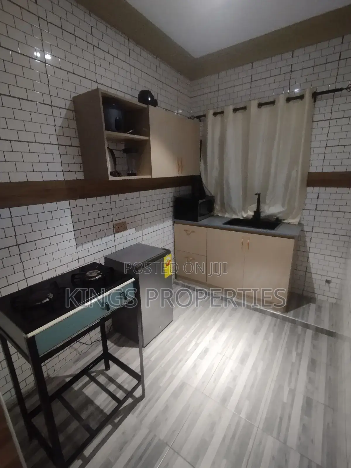 Furnished 1bdrm Apartment in West Hills Mall for rent