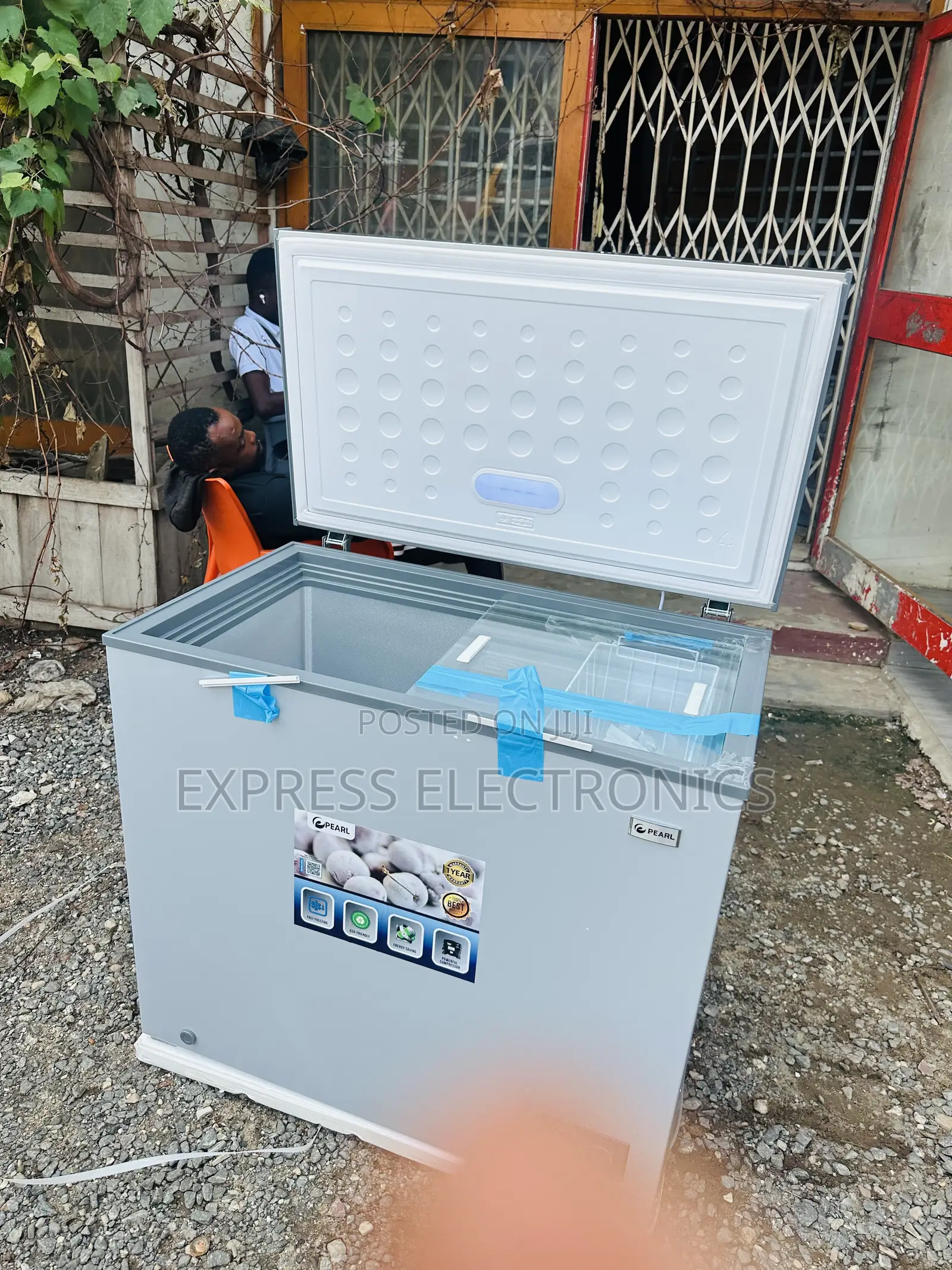 Best Buy for Less Chest Freezer 200l Pearl Pf-2350