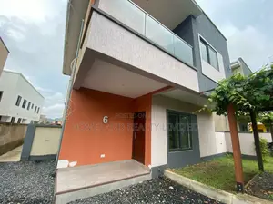 4bdrm Townhouse / Terrace in Oyarifa for rent