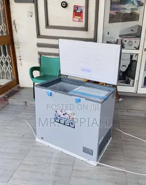 Check Out Pearl Single Door Chest Freezer + Glass Slide 