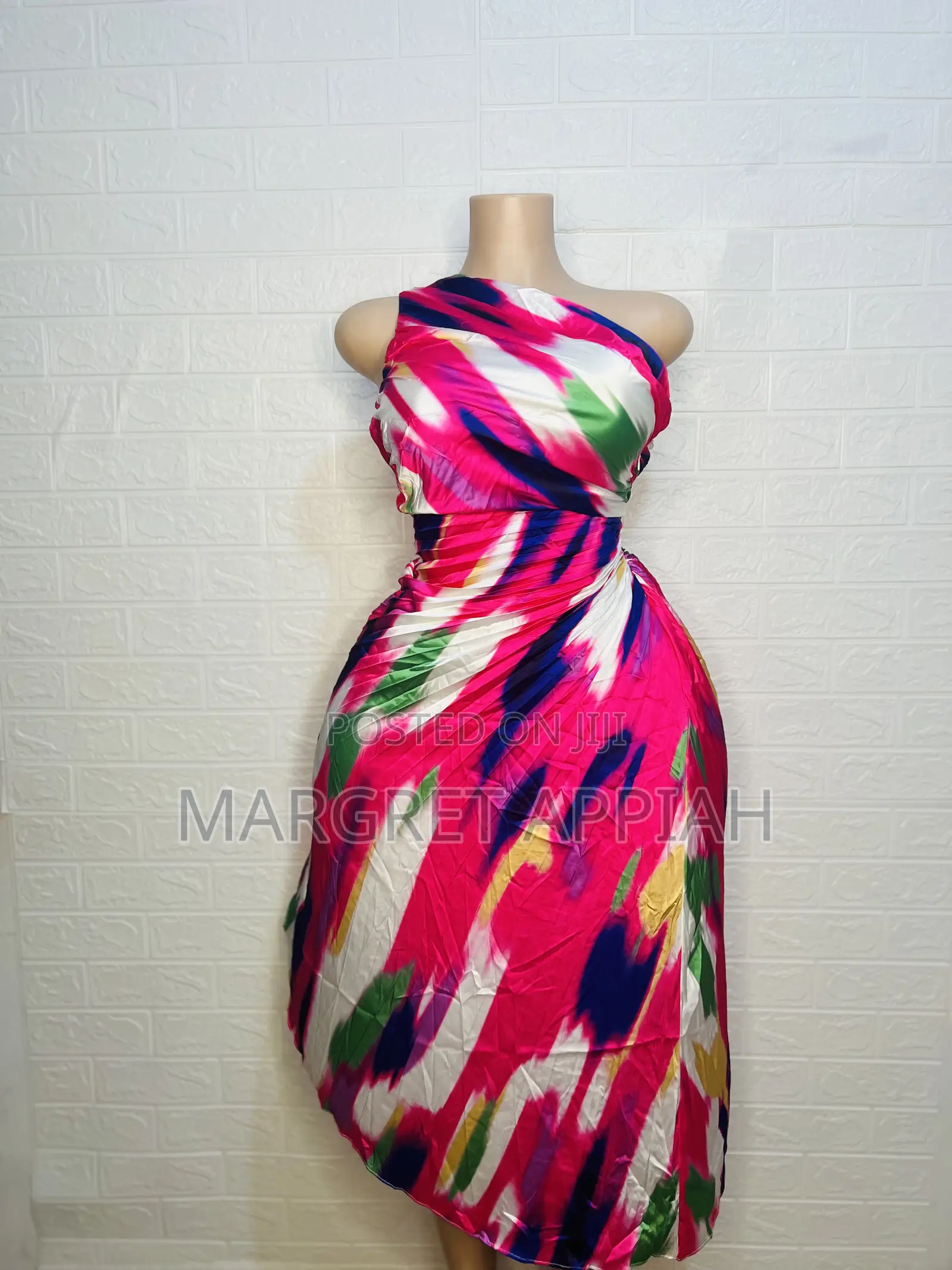 Multi Color One Hand Dress