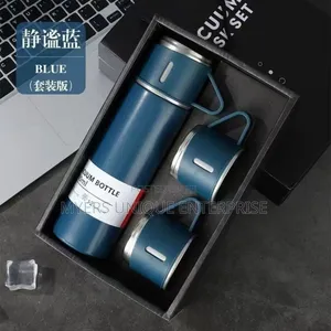 Photo - Vacuum Flask With 3 Functional Covers