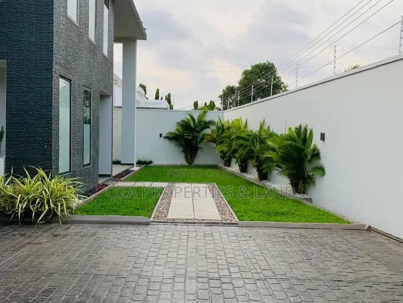 4bdrm House in Labone, Celsbridge Area for rent