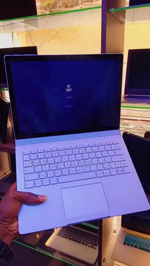 Laptop Microsoft Surface Book 2 8GB Intel Core I5 SSD 256GB
