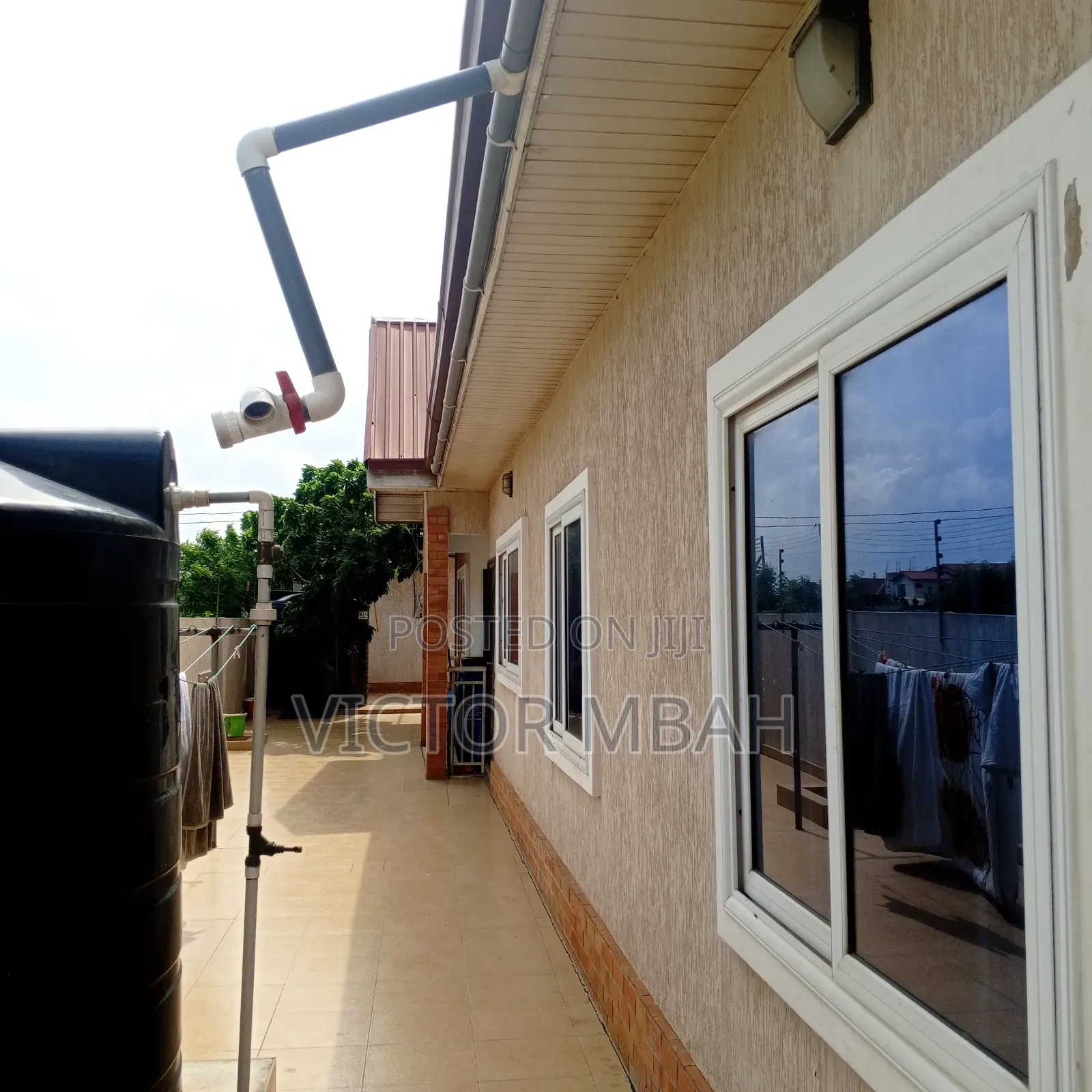 4bdrm Bungalow in Dc Properties, Tema Metropolitan for sale