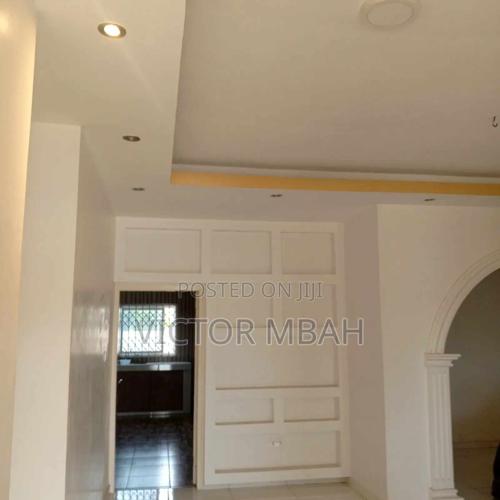 4bdrm Bungalow in Dc Properties, Tema Metropolitan for sale