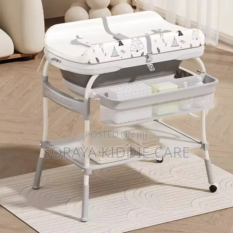 Toimoys Baby Bath and Changing Table