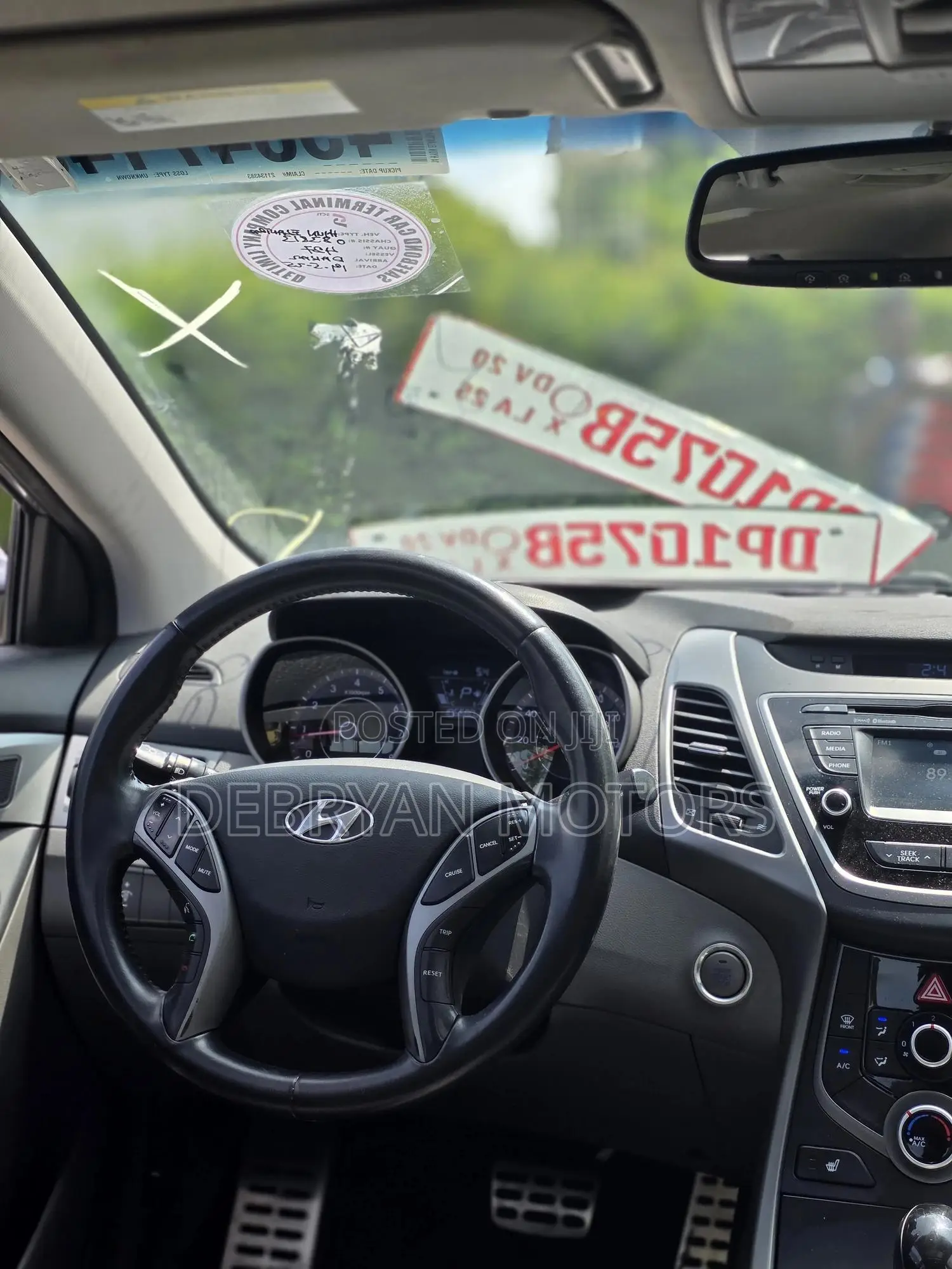 Hyundai Elantra Limited 4dr Sedan (1.8L 4cyl 6A) 2014 Gray