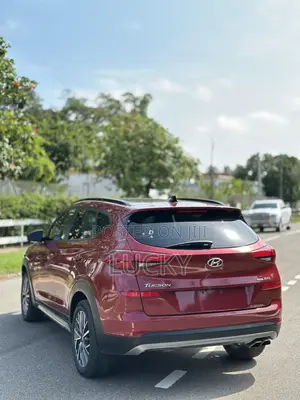 Hyundai Tucson Limited 2021 Red