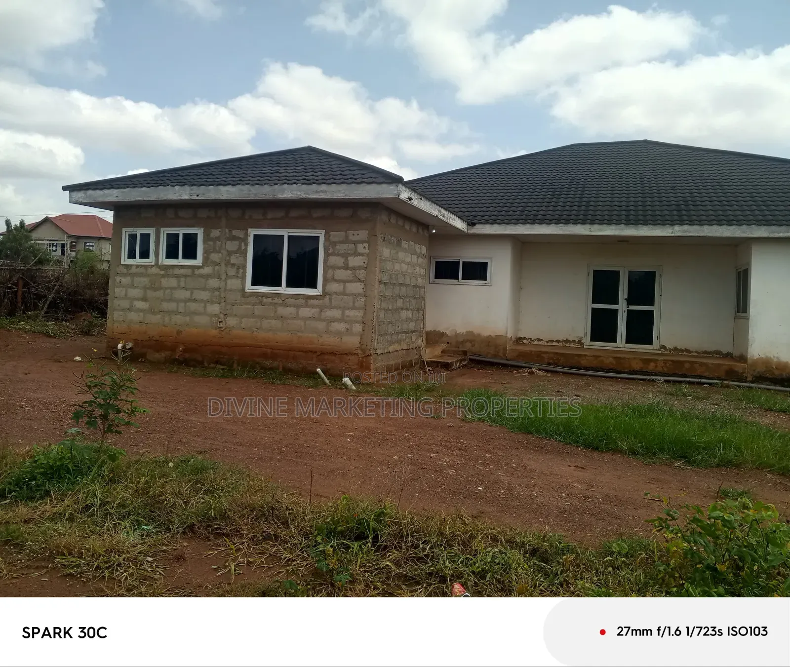 5bdrm House in Valley View for sale