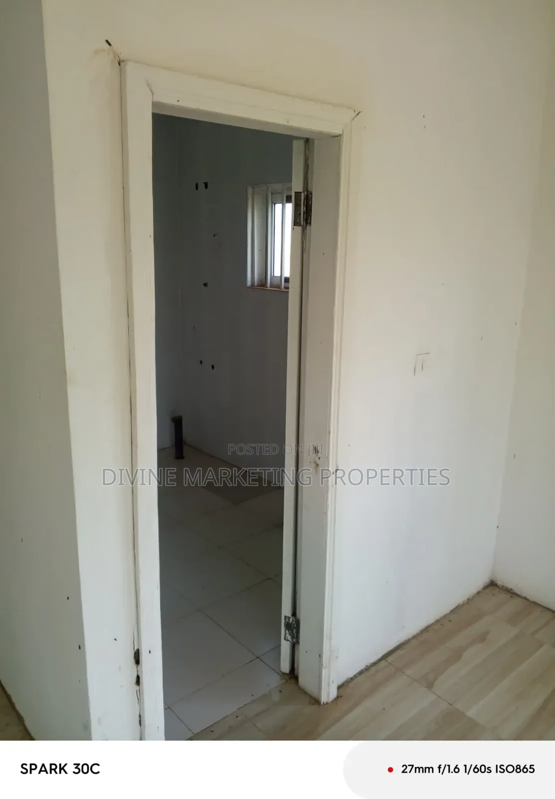 5bdrm House in Valley View for sale