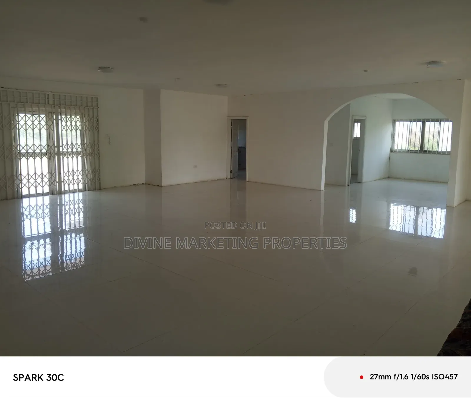 5bdrm House in Valley View for sale