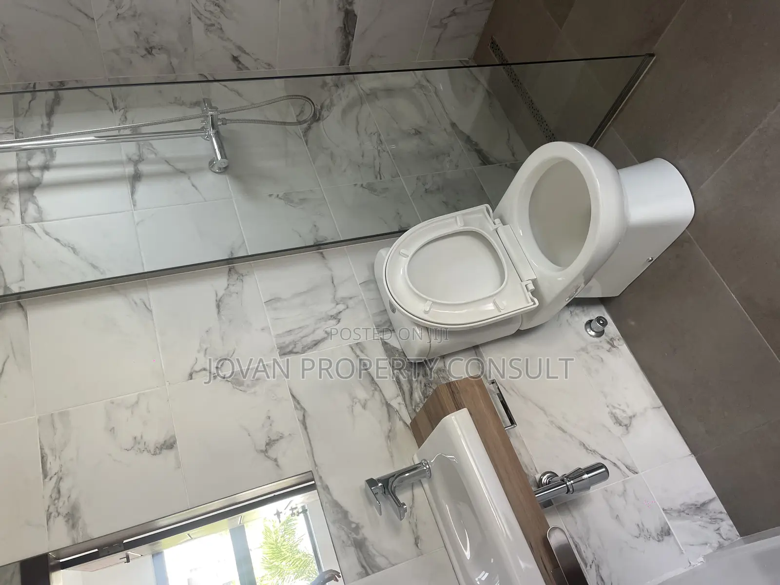 4bdrm House in Cantoment, Cantonments for rent