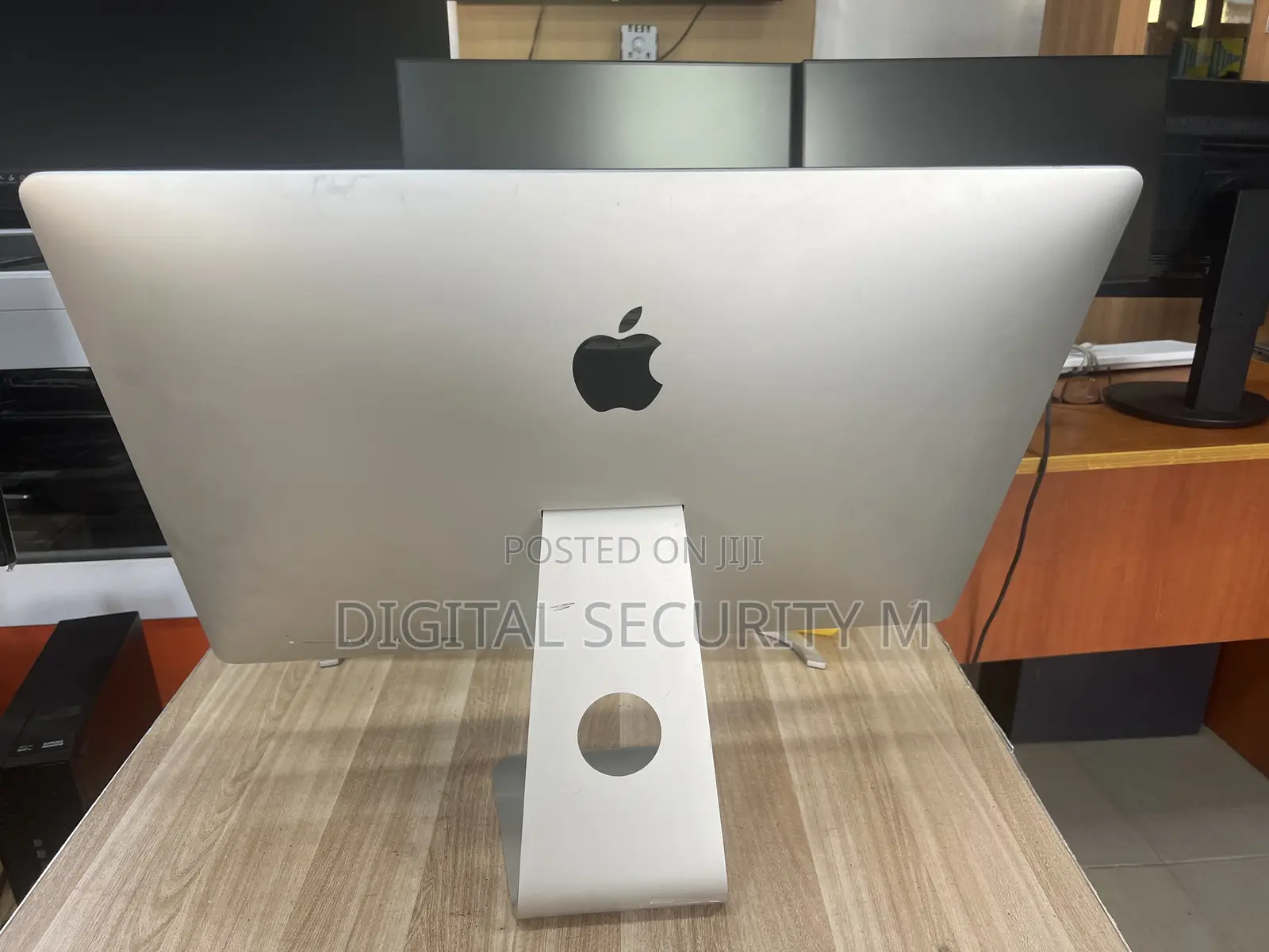 Desktop Computer Apple iMac 16GB Intel Core I5 SSD 256GB