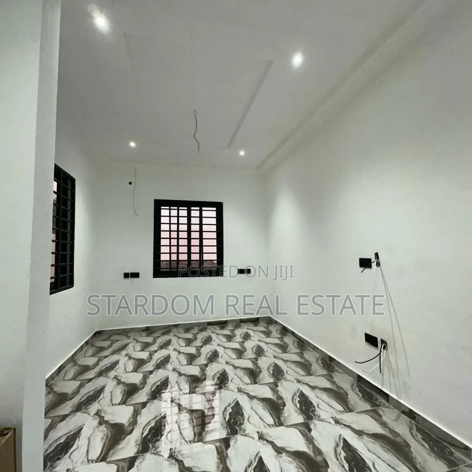 3bdrm Duplex in East Legon Hills for sale
