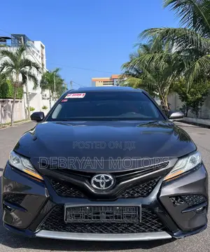 Toyota Camry XSE V6 FWD 2020 Gray