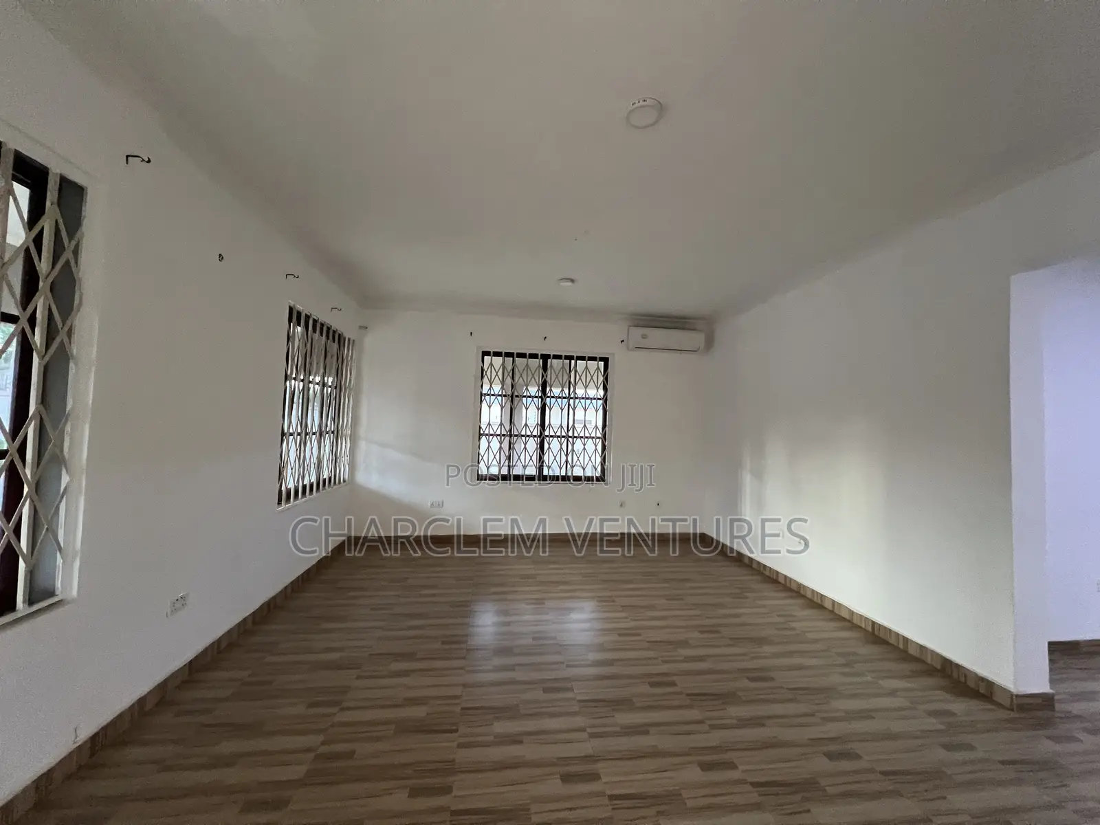 5bdrm House in Charclem Ventures, Ashomang Estate for sale