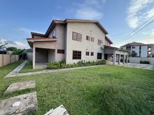 5bdrm House in Charclem Ventures, Ashomang Estate for sale