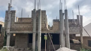 5bdrm House in Born To Pray Estate, Ejisu-Juaben Municipal for sale