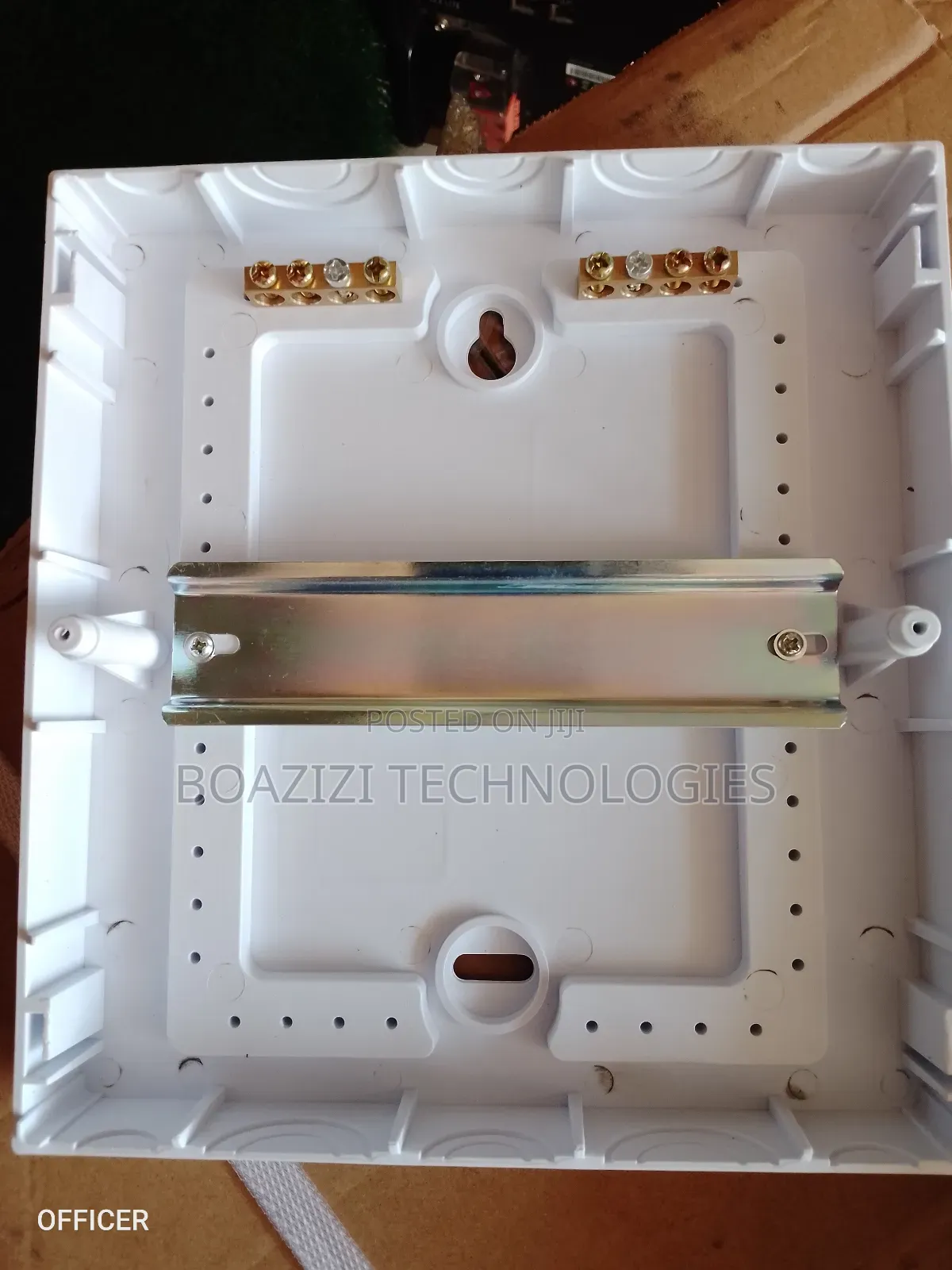 8way Plastic Breaker Box/Enclosure