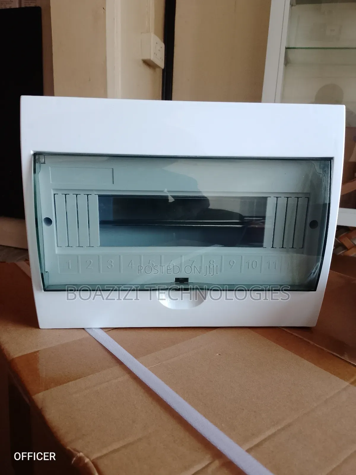 8 - 15way Plastic Breaker Box/Enclosure