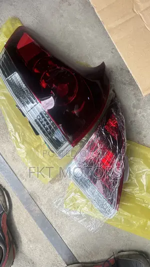 Toyota Venza Taillight/Bootlight Set 2008,2009,2010,2011,12