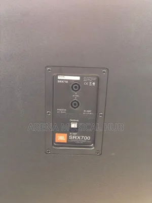 JBL SRX 718s Single Sub
