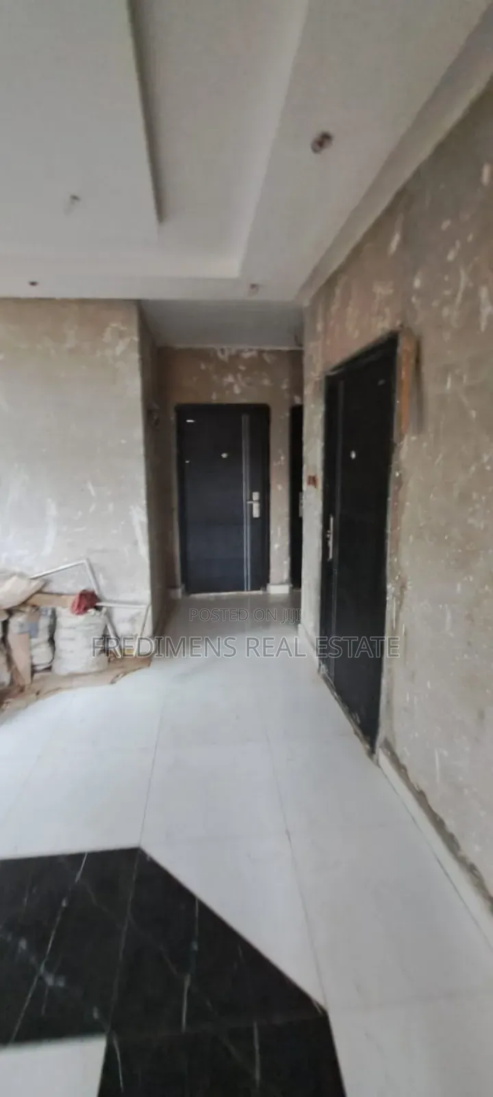 8bdrm House in Fredimens Real, Kumasi Metropolitan for sale