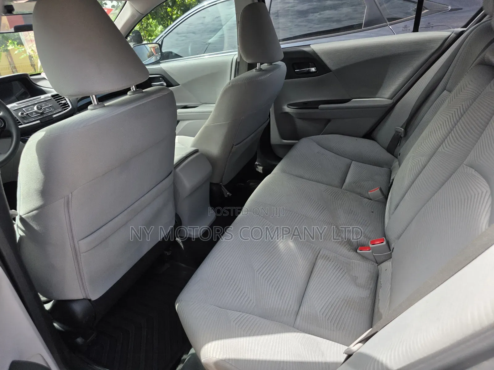 Honda Accord EX-L 4dr Sedan FWD (2.4L 4cyl 2A) 2017 Silver