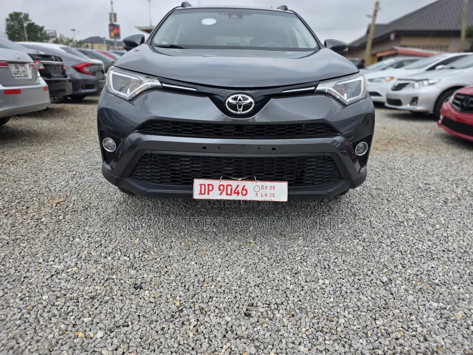 Toyota RAV4 XLE AWD 2019 Gray