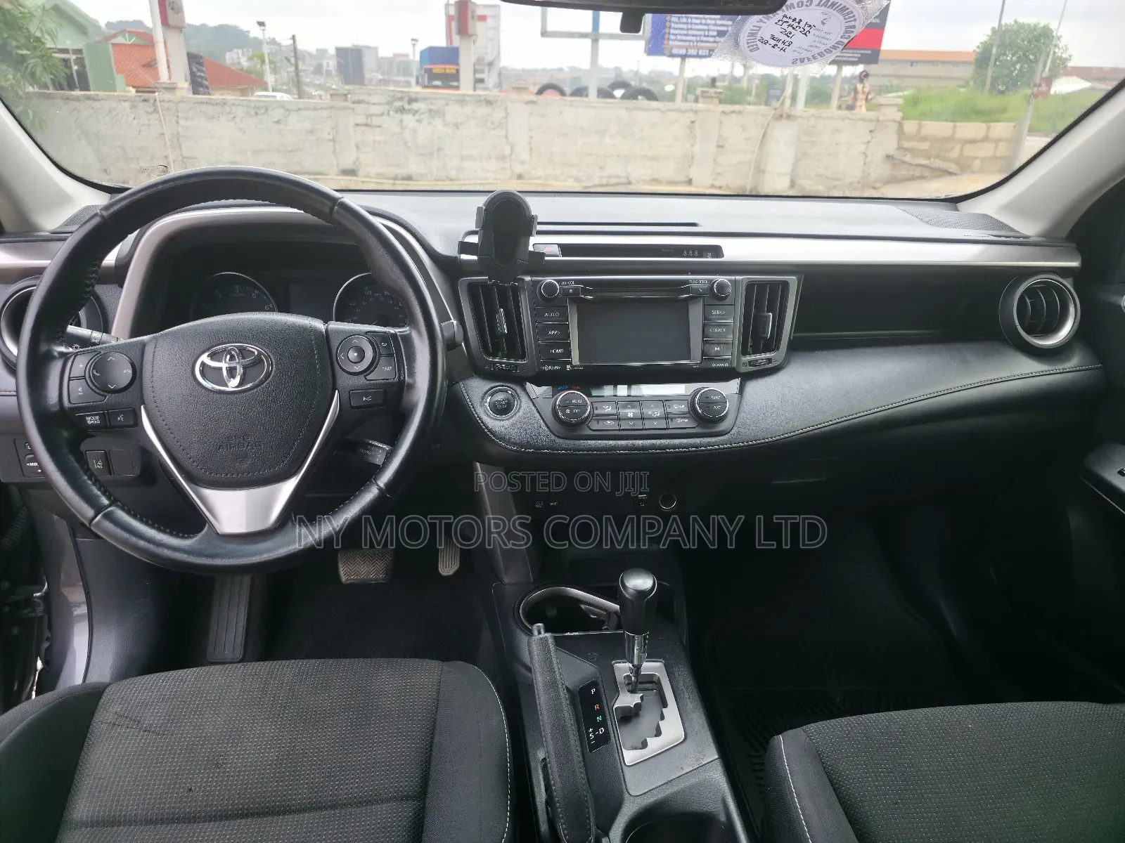 Toyota RAV4 XLE AWD 2019 Gray
