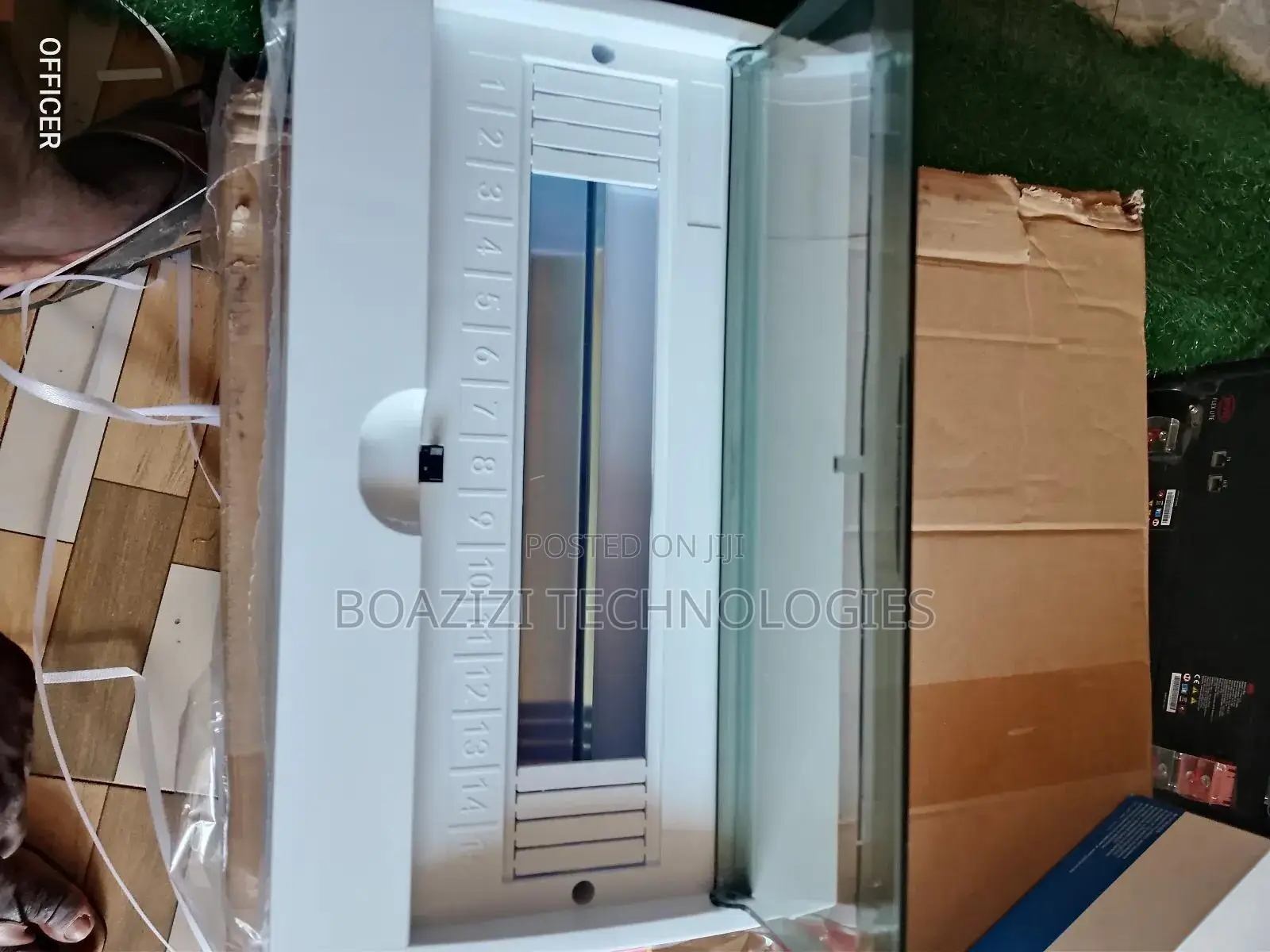 8 - 15way Plastic Breaker Box/Enclosure