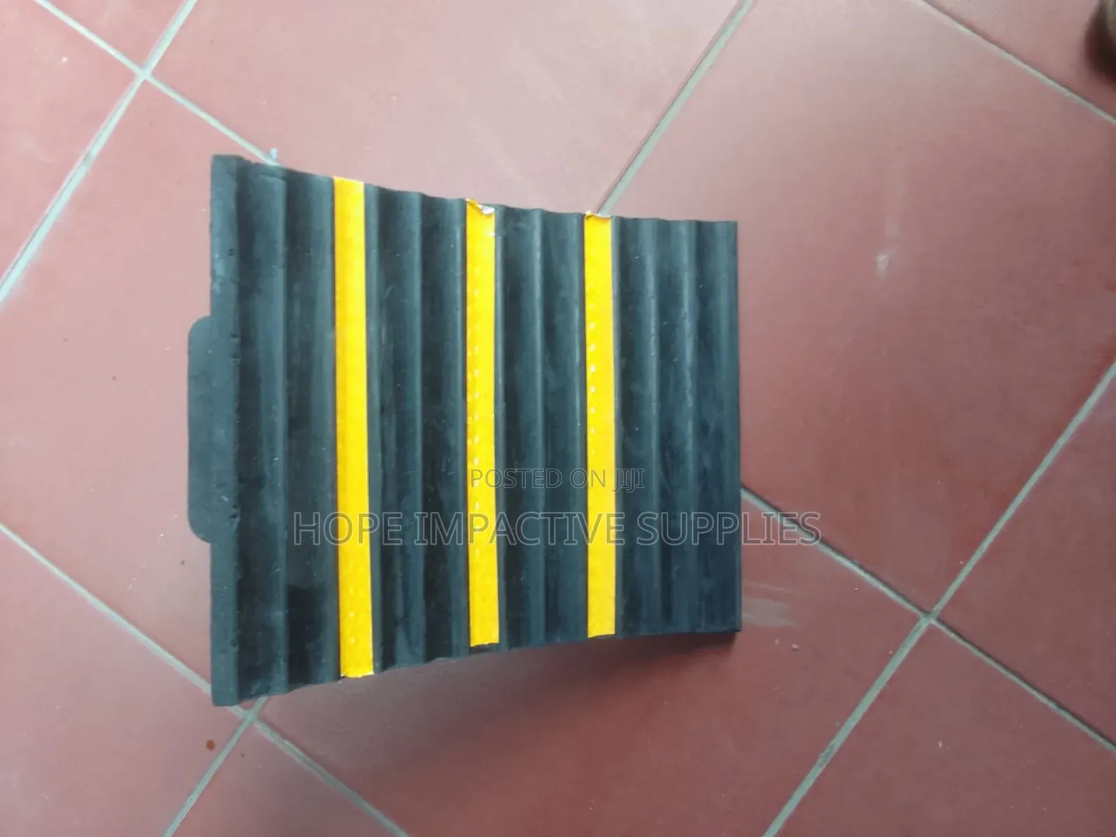 Heavy Duty Wheel Chock - Black.