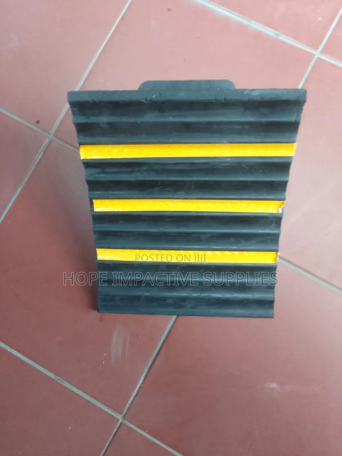 Heavy Duty Wheel Chock - Black.