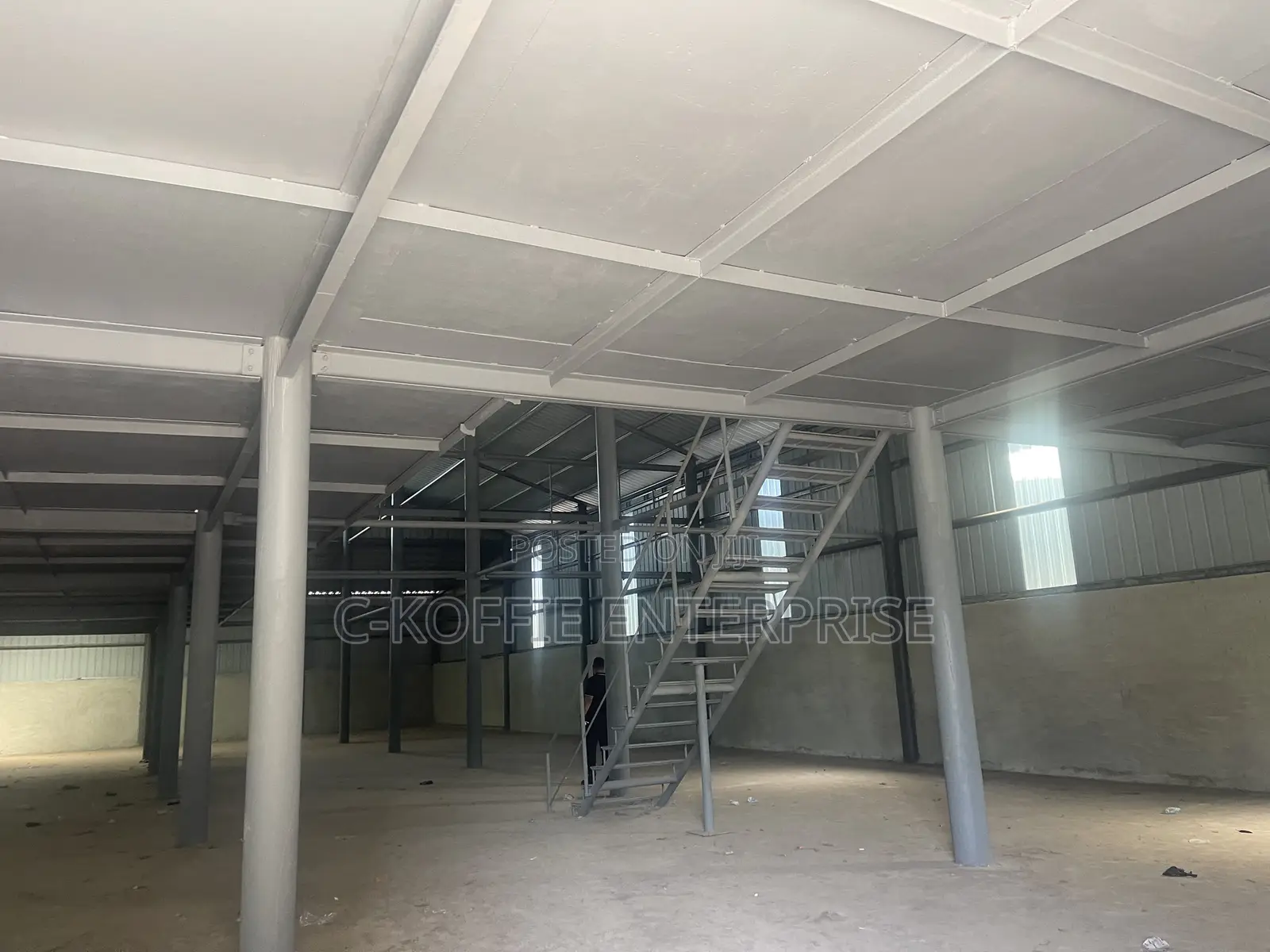 A Warehouse of 400 SQM Size at Adabraka for Rent