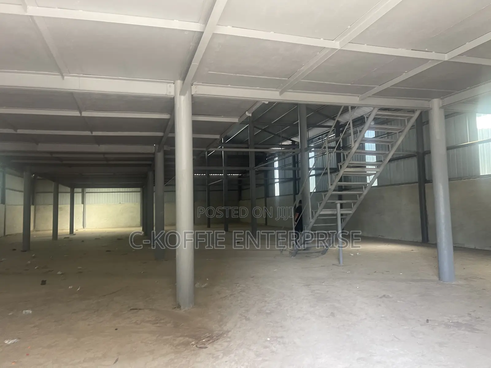 A Warehouse of 400 SQM Size at Adabraka for Rent