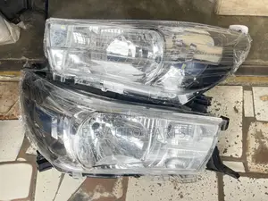 Hilux 2017 Headlight Pair Normal