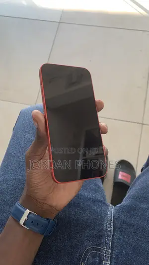 Apple iPhone 12 64 GB Red
