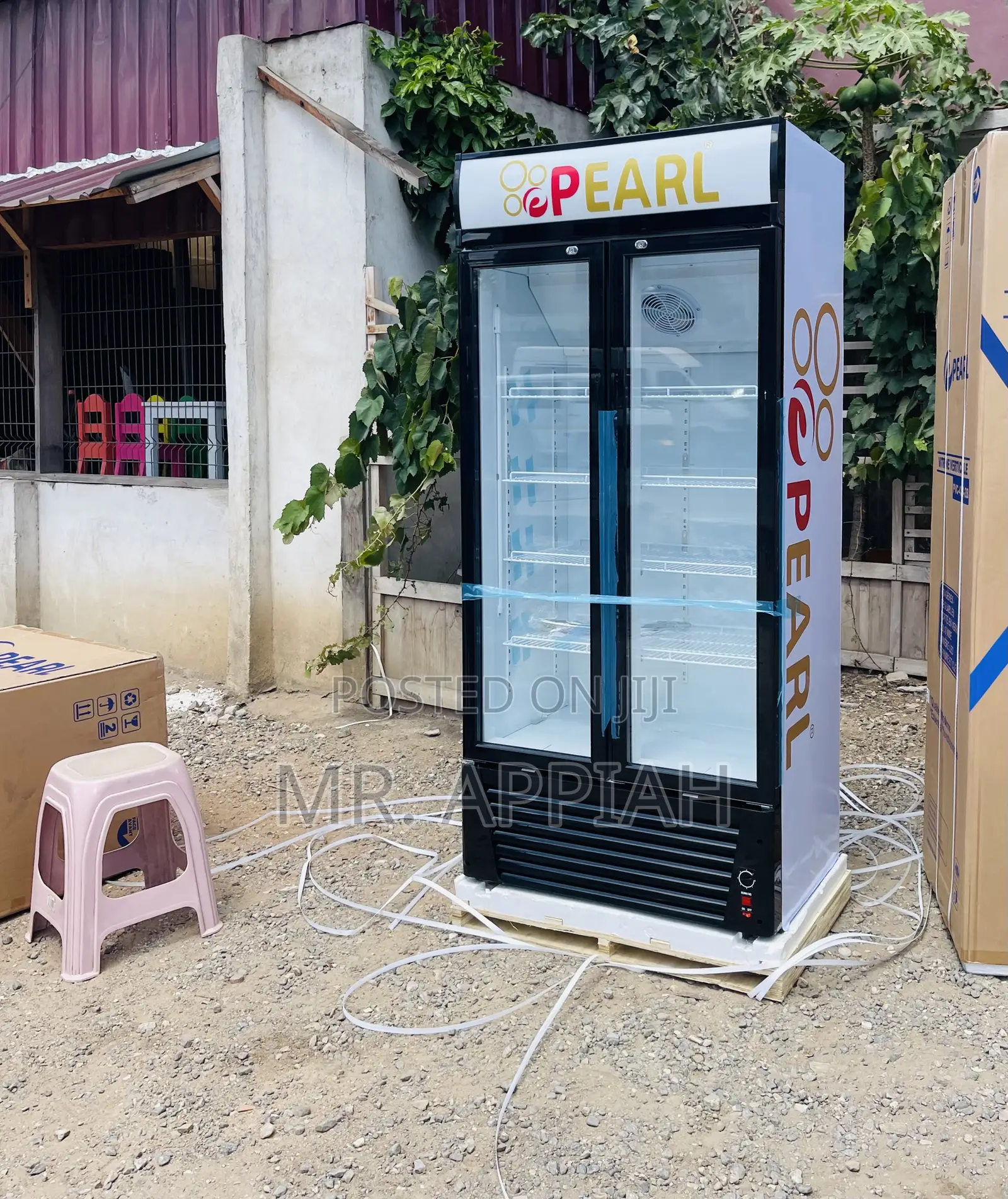 Beautiful Made Pearl PVC-622-2b 2 Door Beverage Cooler