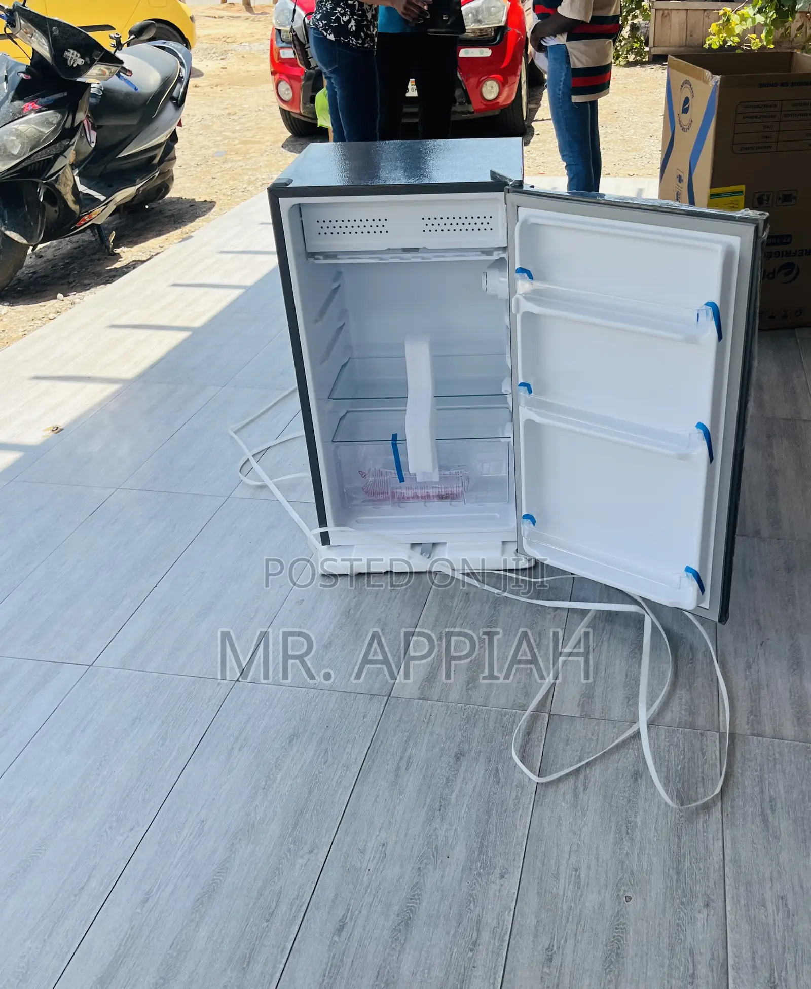Check Out Pearl 1 Door Pf-1000-13m Table Top Fridge.