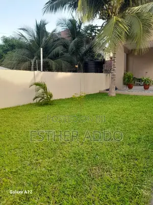 3bdrm Apartment in Ashaley Botwe for rent