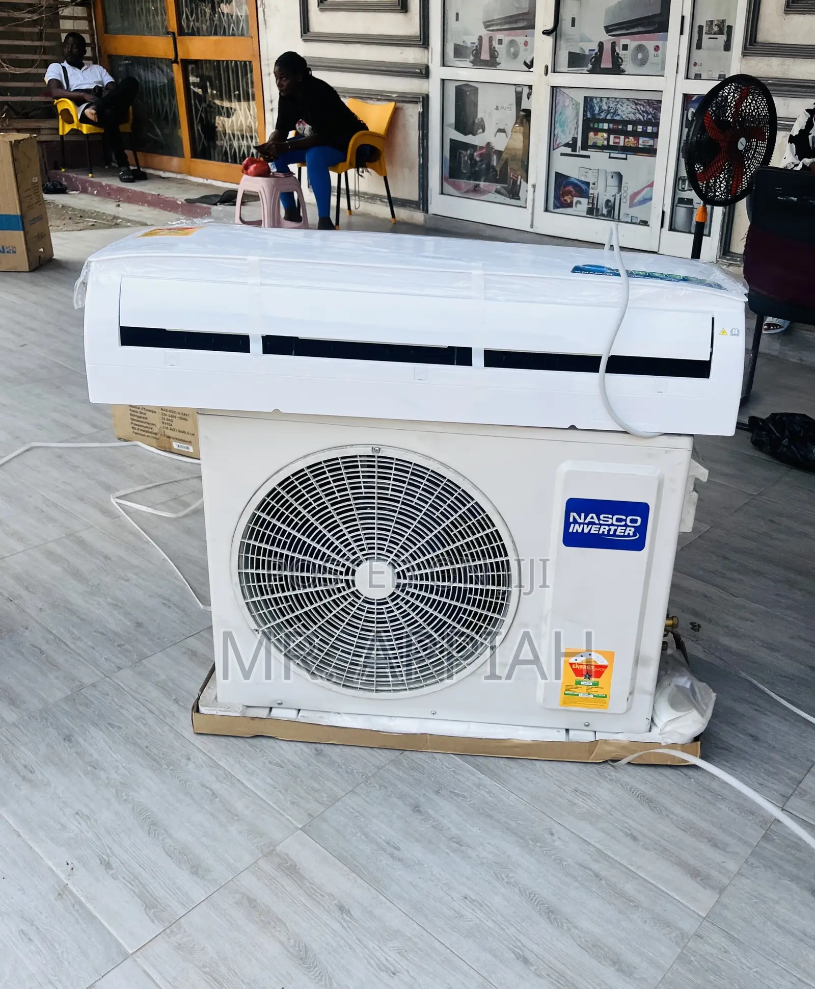 Buy Premium 2.5hp Air Doctor Inverter Air Conditioner.