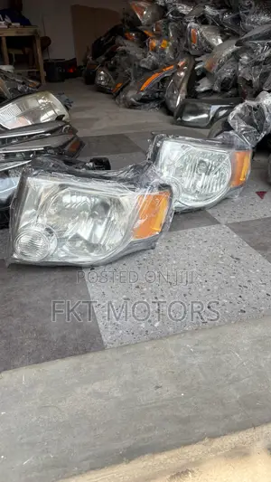 Ford Escape Headlights 2008,2009,2010,2011,2012,2013