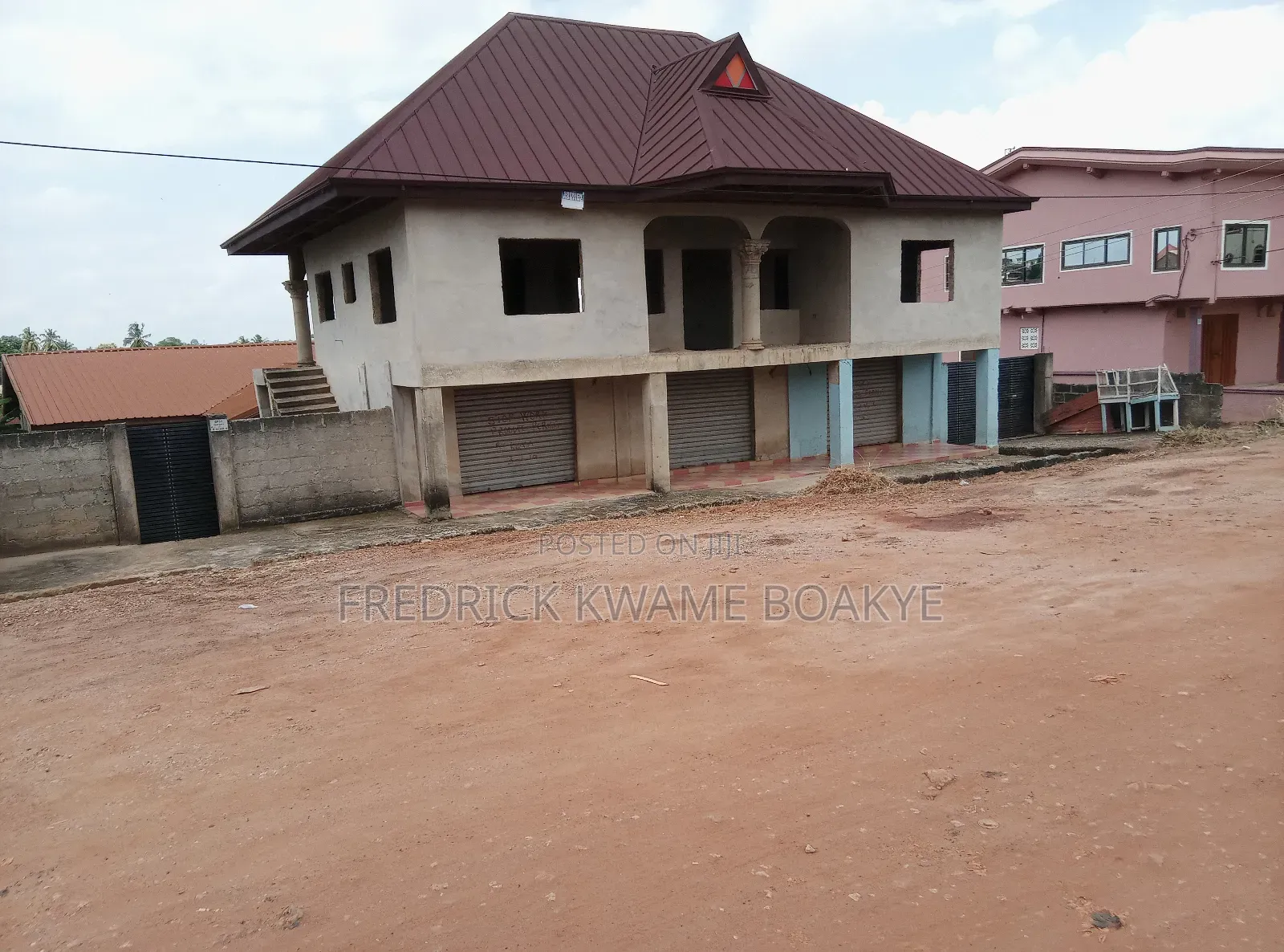 9bdrm House in House For Sale At, Kumasi Metropolitan for sale
