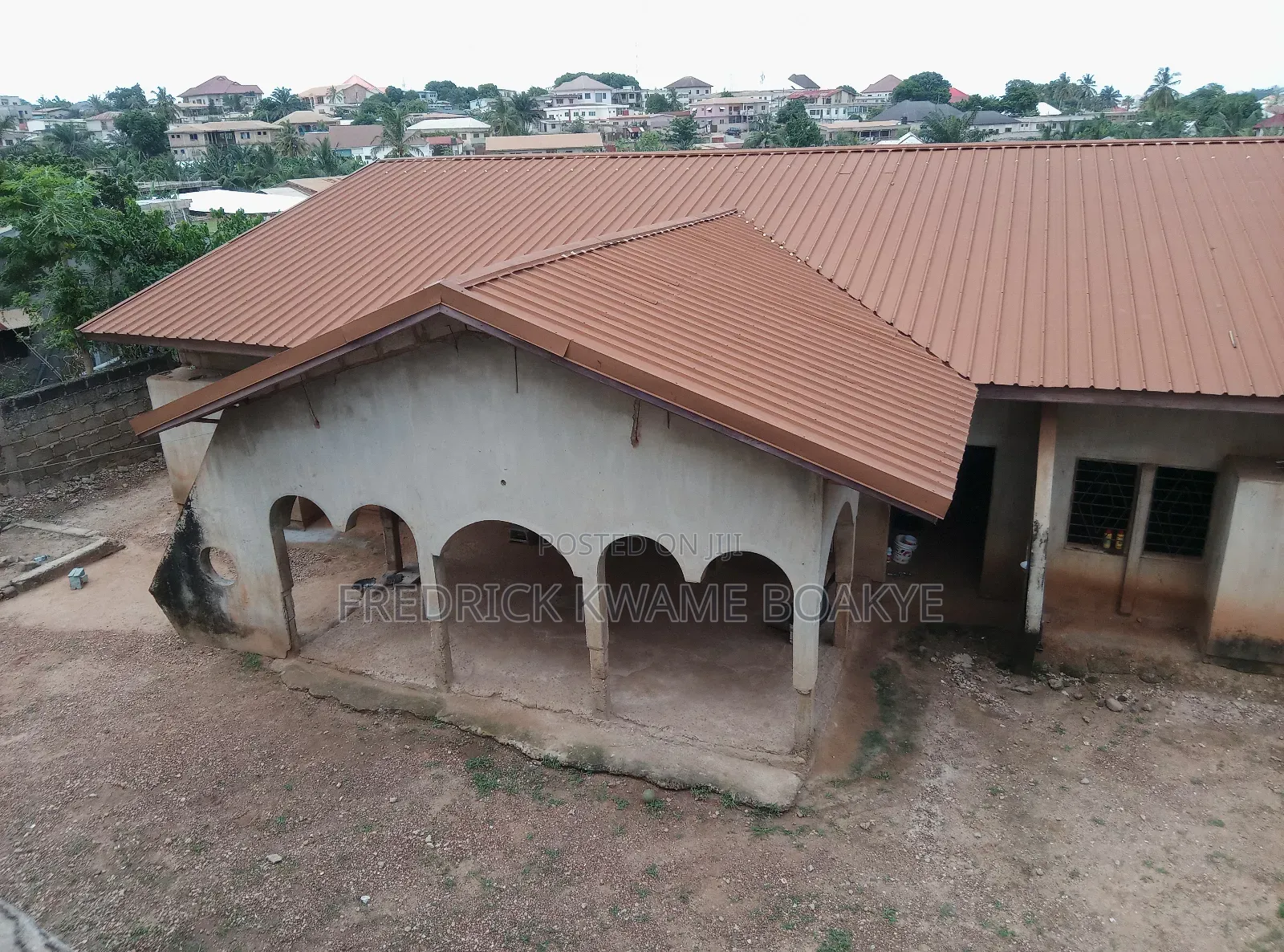 9bdrm House in House For Sale At, Kumasi Metropolitan for sale