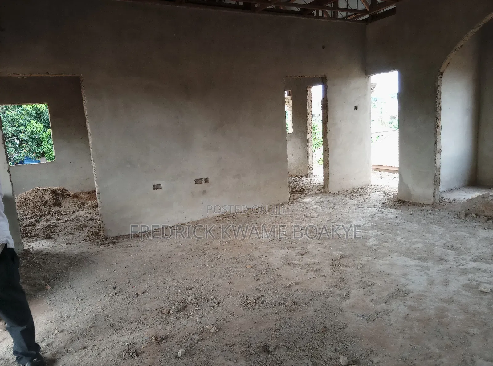9bdrm House in House For Sale At, Kumasi Metropolitan for sale