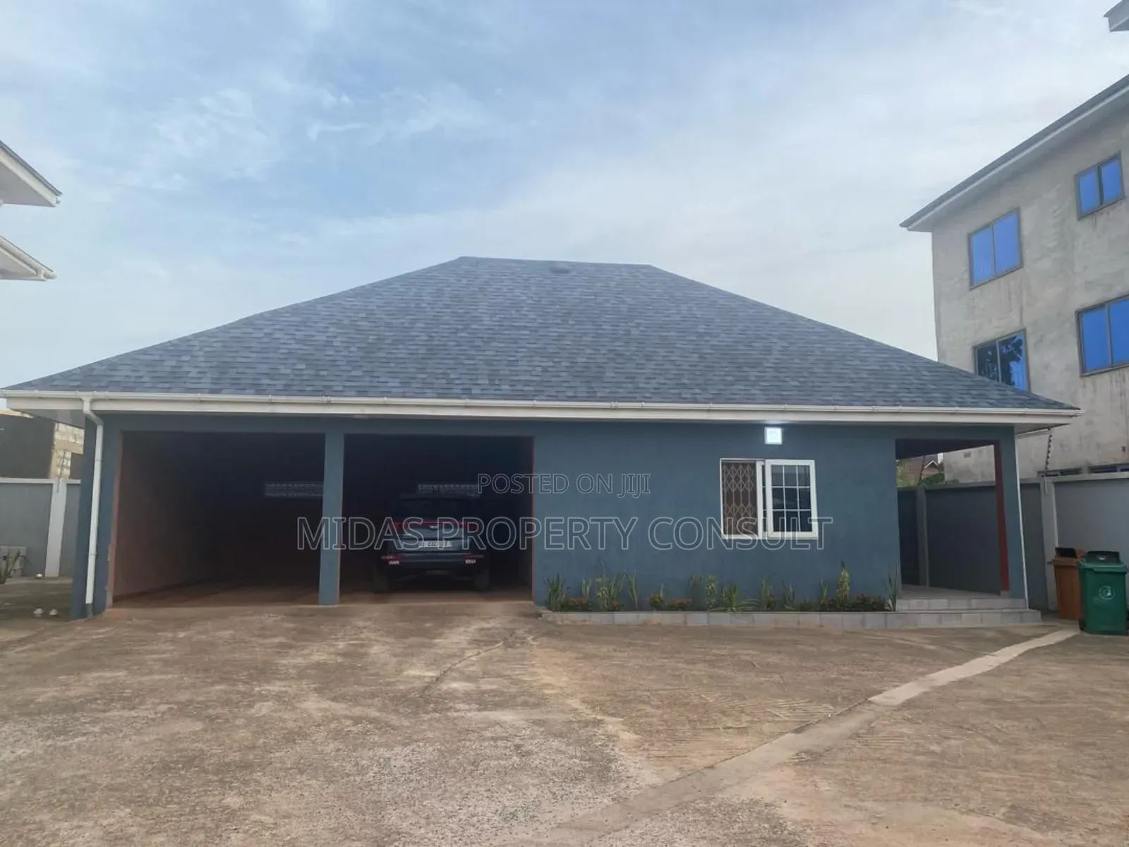 5bdrm House in Oyarifa for sale