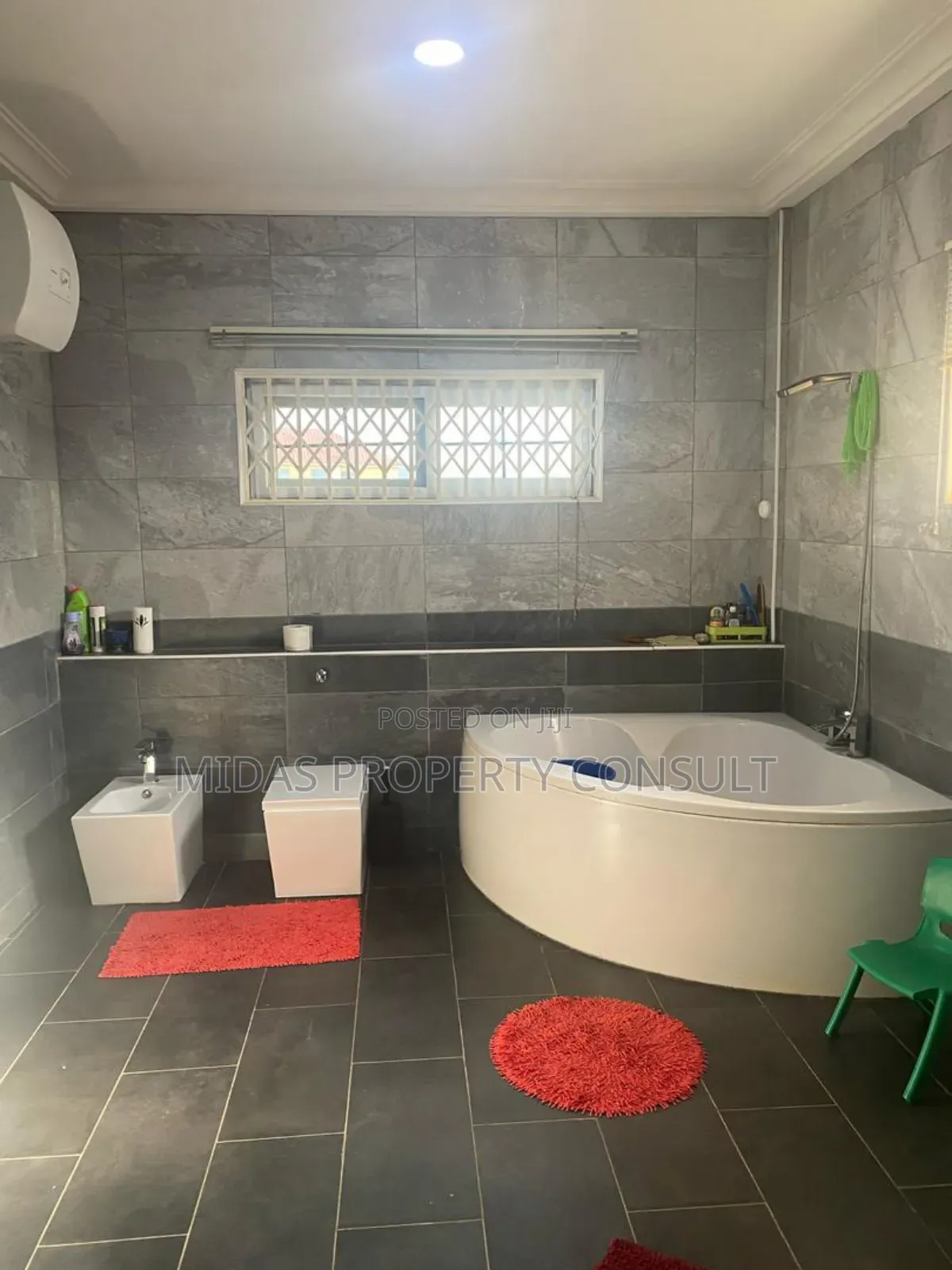 5bdrm House in Oyarifa for sale