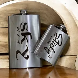 Photo - Whisky Stainless Steel Flasks for Men Personalised 10oz